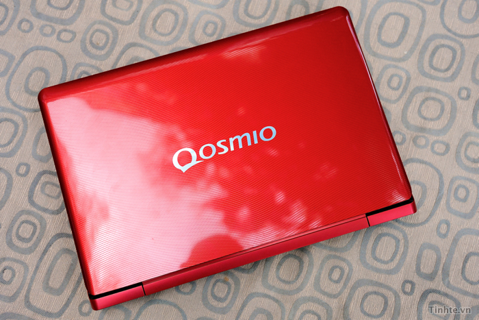 Toshiba Qosmio F750: laptop chơi game 3D thực thụ